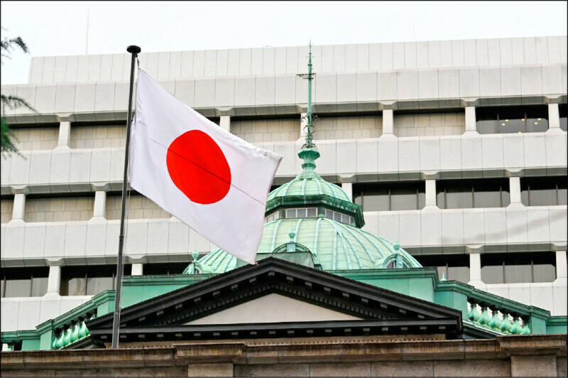 日本正式掰了負利率 時隔17年將首度升息