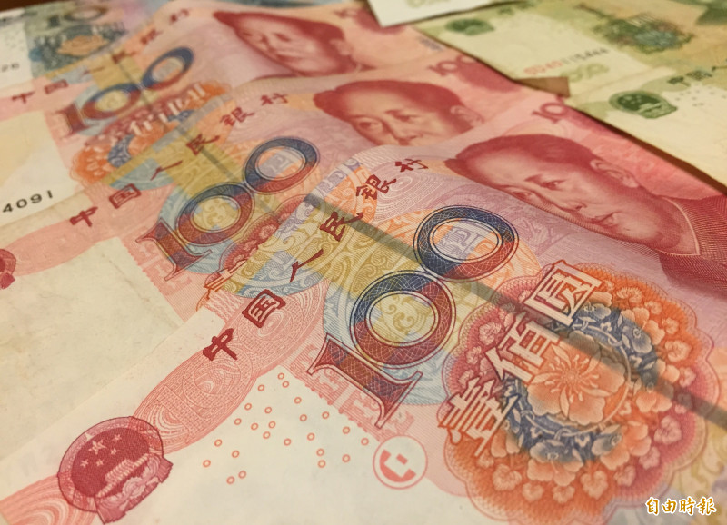根據統計,我中型集團投資中國「四率」皆呈現衰退,顯示企業外移加速。(記者王孟倫攝)