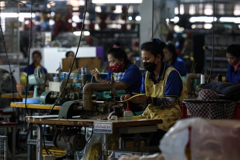 中國低價商品湧入，泰國製造業面臨嚴峻挑戰。（示意圖，彭博）