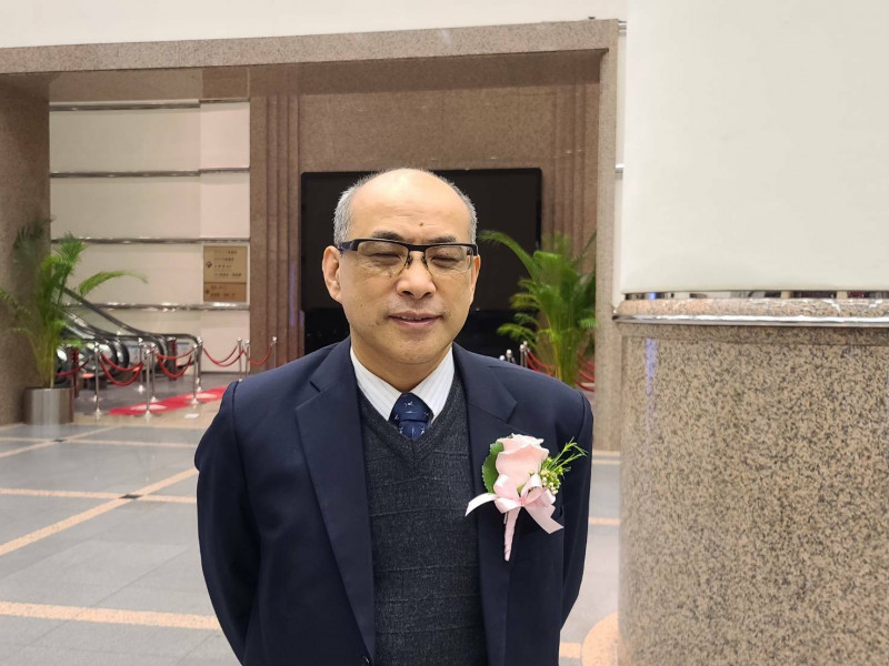 董事長績效獎金要薪酬委員背書填寫？陽明不回應