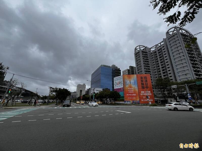 預售屋賣太快，導致建商推案腳步追不上銷售速度。（記者徐義平攝）