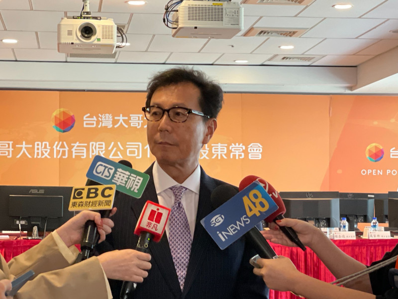 台灣大蔡明忠：企業界壟罩在AI焦慮 電信業以AI客服為首要任務