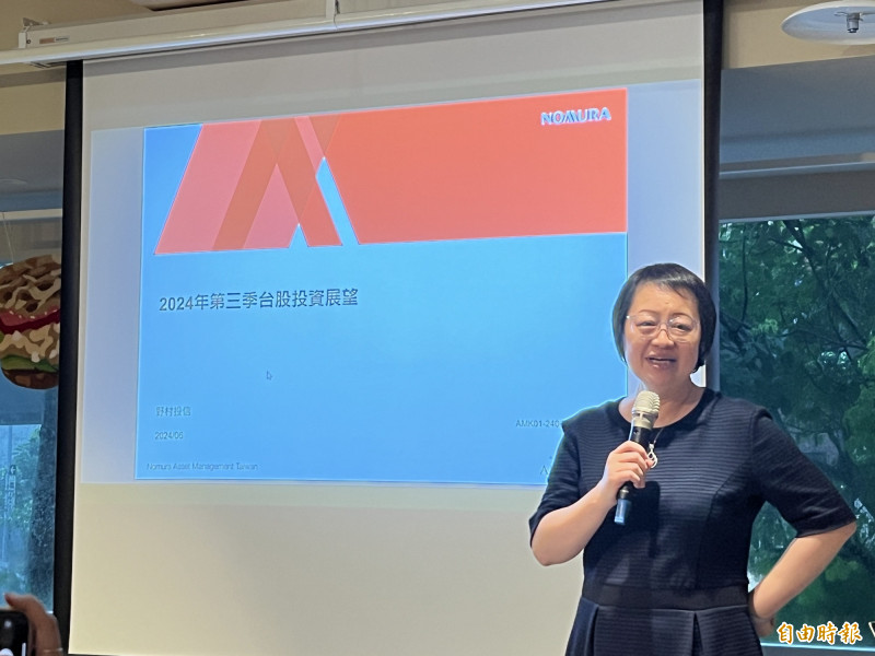 野村投信國內股票投資部主管姚郁如表示,台股企業盈餘年成長逾兩成,台股多頭行情不墜。(記者張慧雯攝)