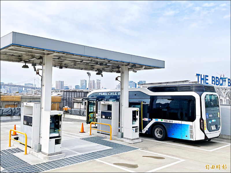 台灣中油拚加油站轉型加氫站，今年底高雄市有望看到官方首座加氫站運轉。圖為日本東京一處加氫站。（資料照，記者楊雅民攝）