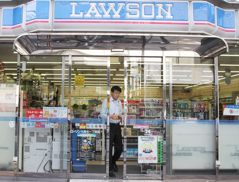 [閒聊] 日便利商店LAWSON: 擴大設置夾娃娃機