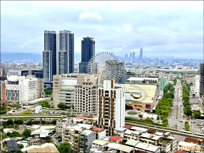 房仲業者指出，這波股災不僅是部分購屋人自備款可能受損，銀行房貸趨緊也可能影響房貸成數與利率。（記者徐義平攝）