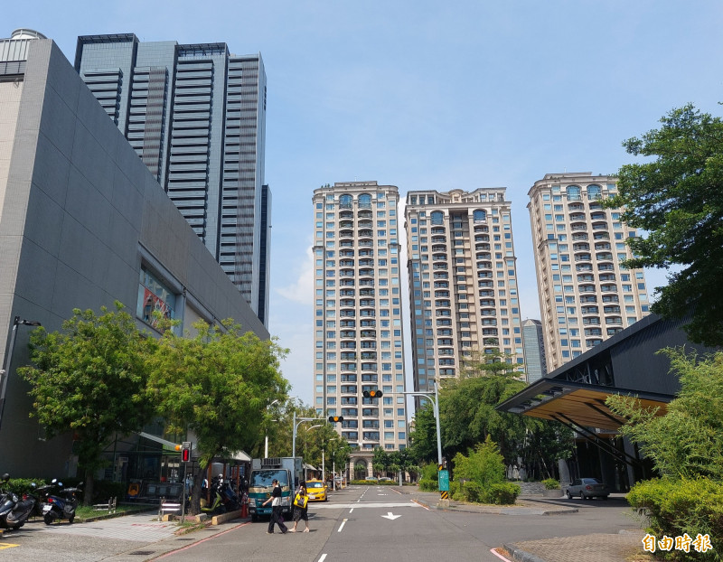 前鎮區的地價指數漲幅居高雄市之冠。（記者侯承旭攝）