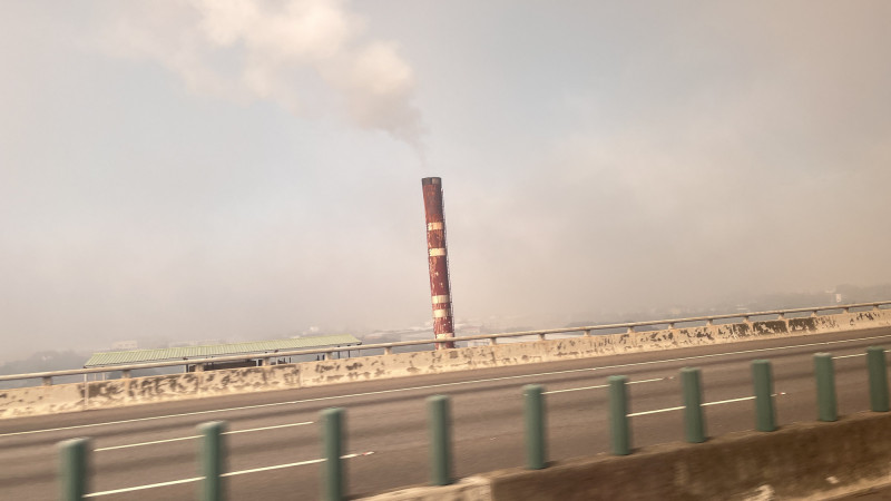 工商界人士表示，碳費費率應對標亞洲製造業鄰國。碳排示意圖。（記者廖家寧攝）