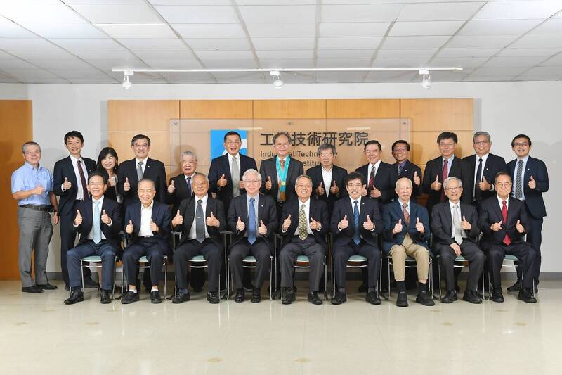 工研院院士倡議五大策略，加速台灣百工百業AI化（記者洪友芳攝）