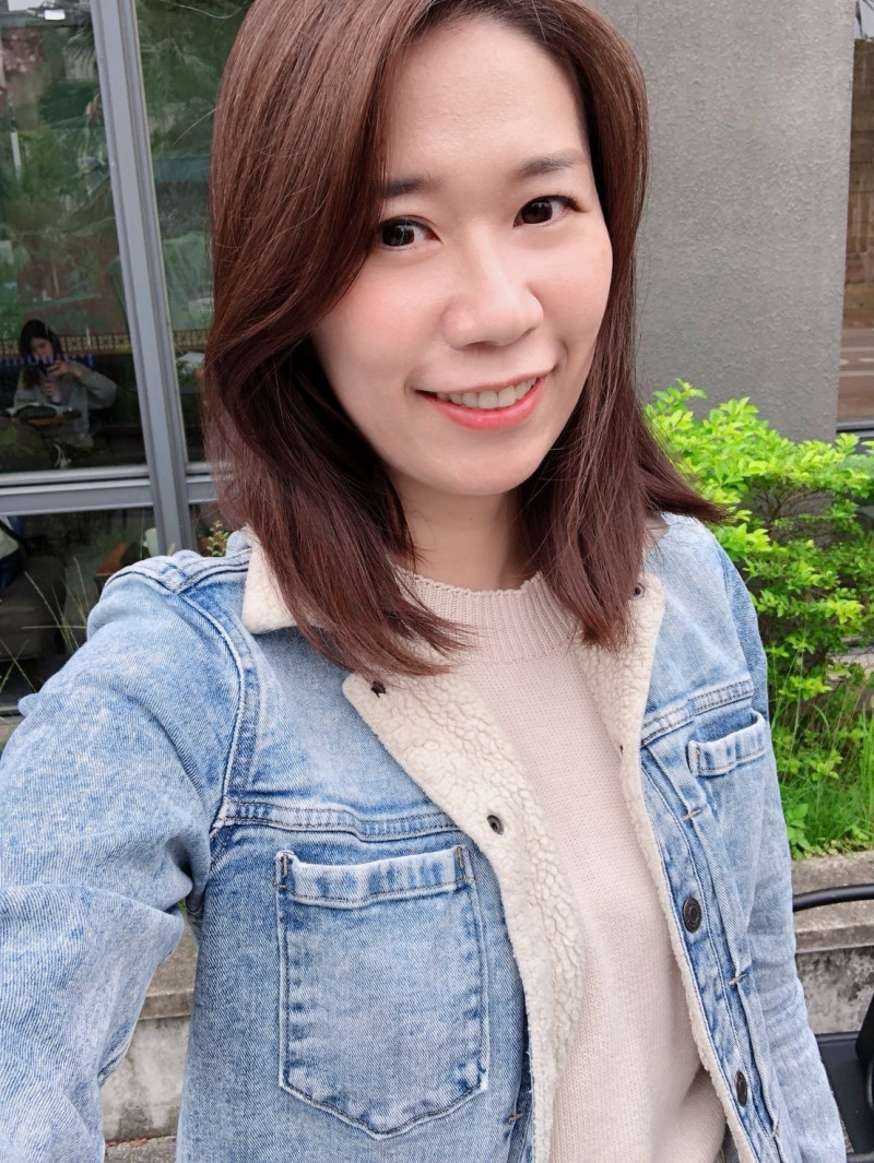 戴毓珊從文科生跨足科技業，勉勵技職生不侷限自己。（技專校院招生專業化總辦公室提供）