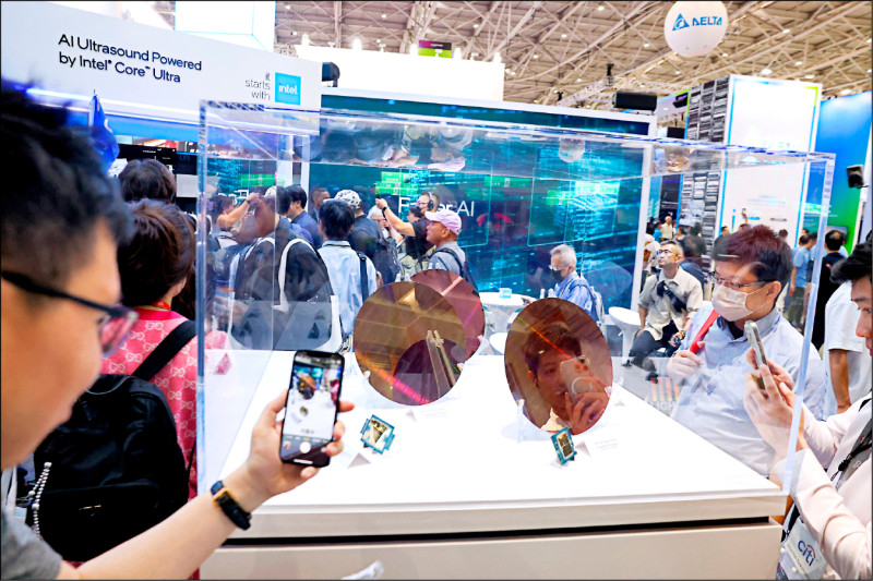 瑞士洛桑管理學院（IMD）發布二○二四世界數位競爭力調查評比（IMD World Digital Competitiveness Ranking 2024,DCR），我國在全球六十七個主要國家及經濟體中排名第九名。（法新社資料照）