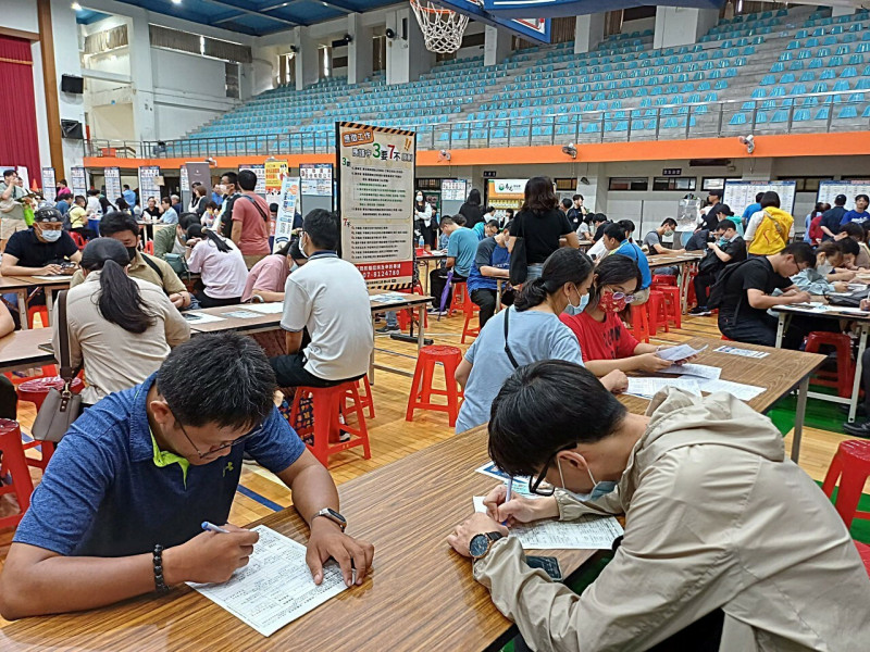 首座海纜廠明年高雄試產，12月14日將舉辦人才招募說明會，並於會後直接面試。（高雄市勞工局提供）