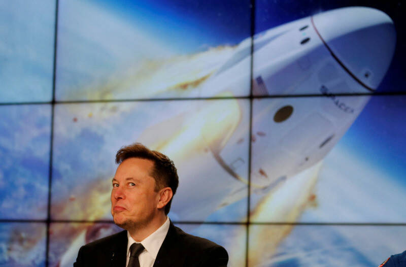 傳馬斯克和SpaceX因未遵守安全協議，面臨多項聯邦審查。（路透）