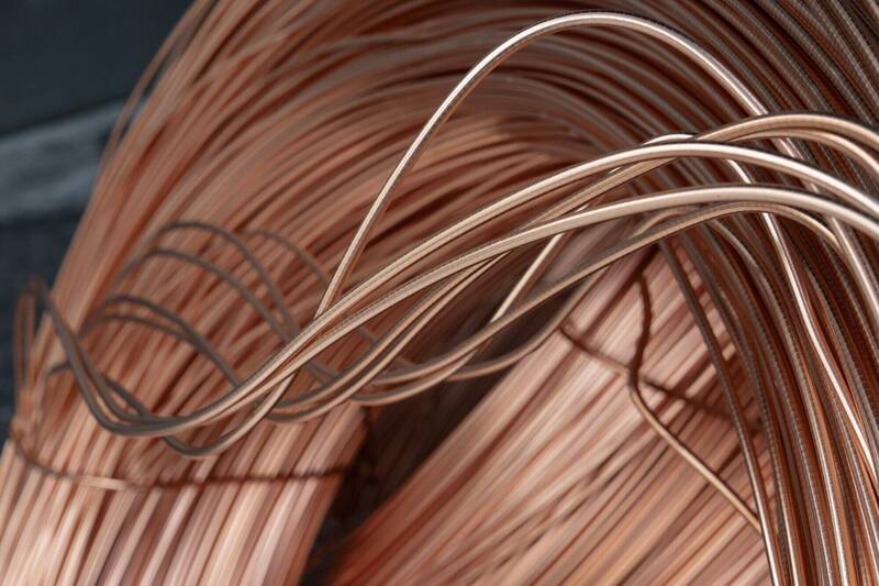 美國總統川普日前要求，美國商務部調查對進口銅徵收新關稅的可能性。（彭博）