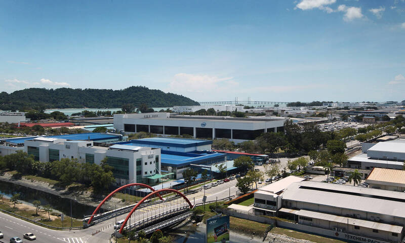 馬來西亞在檳城峇六拜建立了自由貿易區，吸引外資進駐。（彭博）