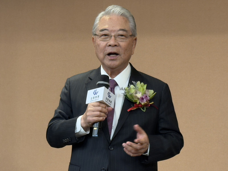 許勝雄認為，今年全球經濟環境仍充滿了未知與變數。（記者方韋傑攝）