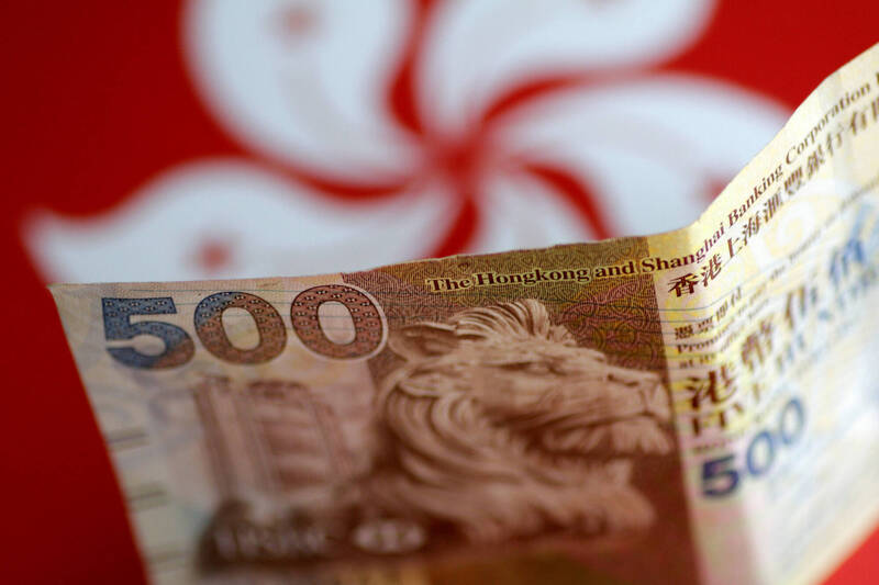 香港金融管理局（HKMA）證實，為了抑制港幣升值，已經進場買入美元，這是HKMA自2020年來首次進場干預。（路透）