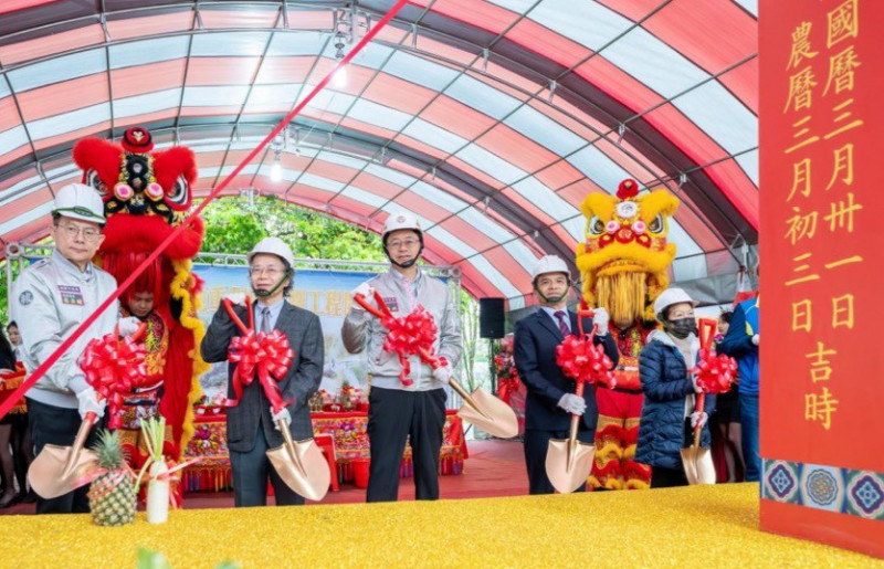 新台幣升值，老牌資產股泰豐（2102）擁土地資產題材，今天早盤股價即直奔20.35元漲停。 （桃園市政府提供）