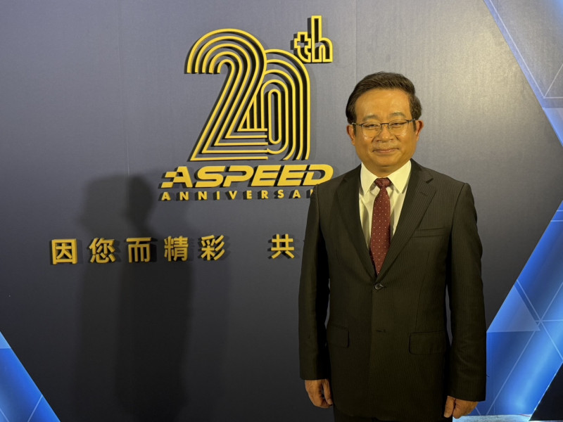 信驊董事長林鴻明看好今年營運有望持續成長。（記者卓怡君攝）