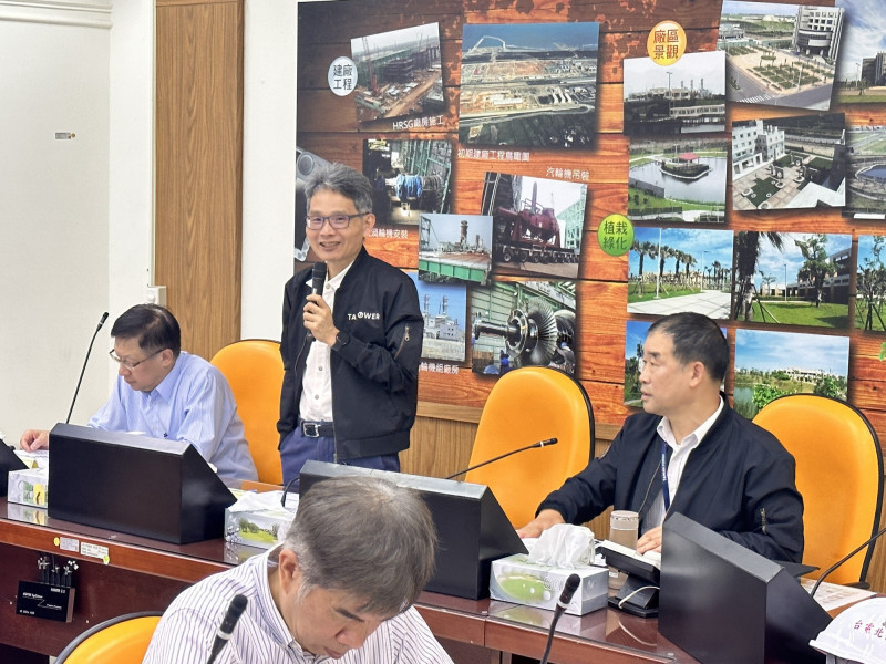 經濟部次長賴建信今（6）日前往台電大潭電廠及中油大潭配氣站視察。（台電提供）