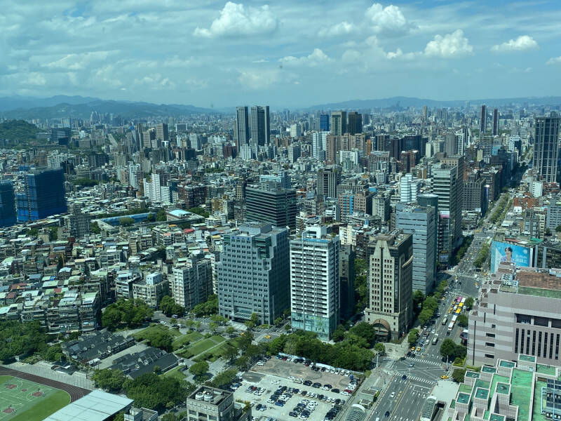 主計總處公布4月房租年增2.4%，漲幅為1年新低。（記者鄭琪芳攝）