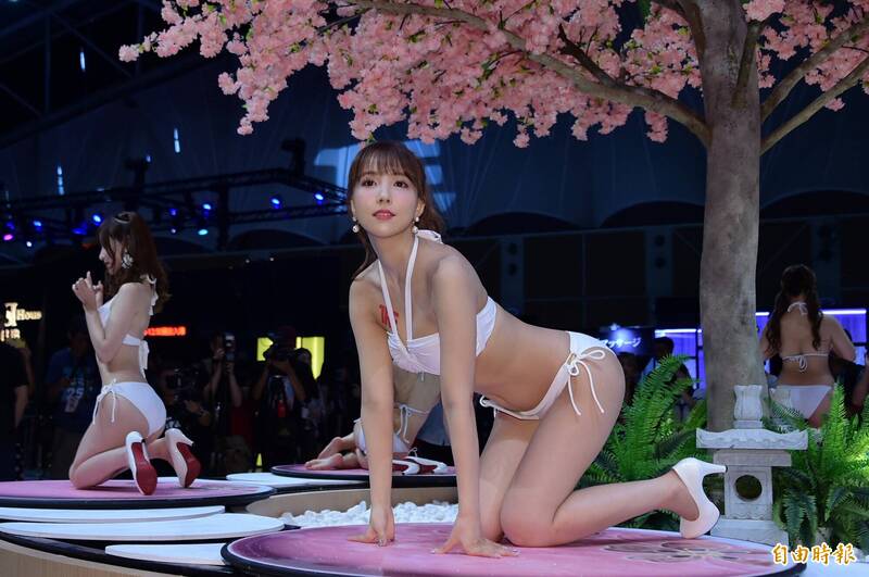 日本前AV女優三上悠亞2023年宣告引退後，積極發展多元事業，日前更推出迷因幣「$MIKAMI」。（資料照）