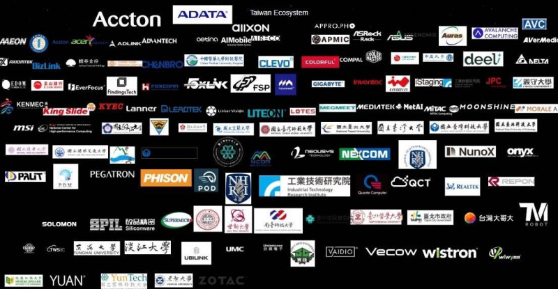 輝達（NVIDIA）執行長黃仁勳今 （19） 日發表專題演講，演講中再度秀出供應鏈背板與影片。（業者提供）
