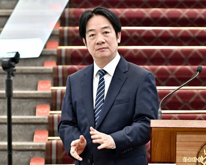 總統賴清德今天發表就職一週年談話，因應國際經濟情勢的變化，他拋出成立「主權基金」的規劃。（記者塗建榮攝）