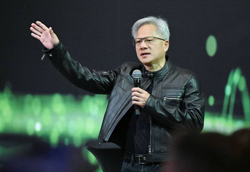 輝達執行長黃仁勳表示，美中禁令讓輝達中國市佔率腰斬（記者廖振輝攝）