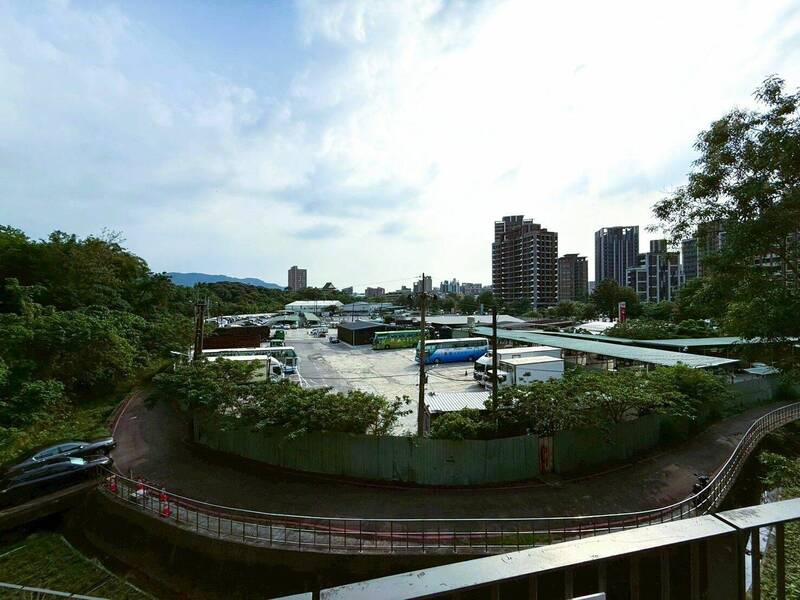 新北市政府辦理土城暫緩發展區區段徵收案，圖為西側現況。（城鄉局提供）