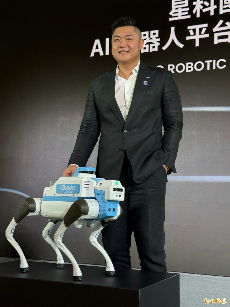 星科國際」事長郭守富表示，目標明年每月出貨100台，全年達到1200台，並採「訂閱制」模式推進全球市場，首波市場鎖定北美。（記者方韋傑攝）