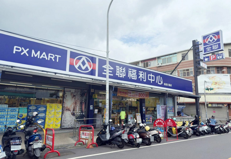 全聯南投文昌分店開出200萬元統一發票特別獎，幸運者只買了22元飲品。（記者陳鳳麗攝）