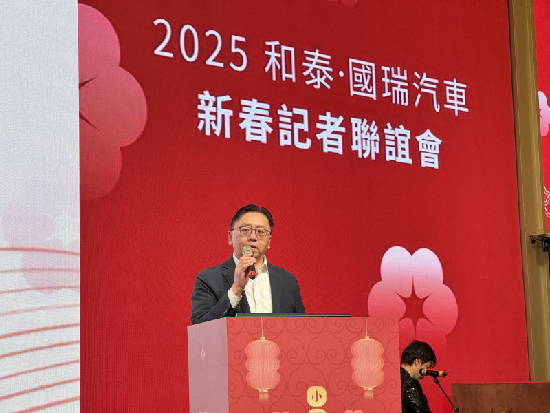 和泰汽車今天召開臨時董事會，會中通過由黃南光續任董事長，總經理蘇純興（見圖）升任副董事長，並續任總經理一職。（記者楊雅民攝）