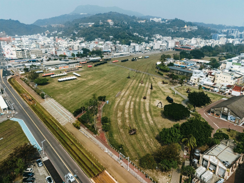 高市都委會審議通過高雄港站容積調配案，哈瑪星5.7公頃鐵道文史空間全保留。（都發局提供）