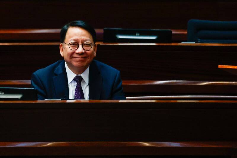香港政務司長陳國基表示，港人北上消費是始於認同「國家」（中國）發展，才會「用腳投票」，相關言論引發網友批評和嘲諷。（歐新社）