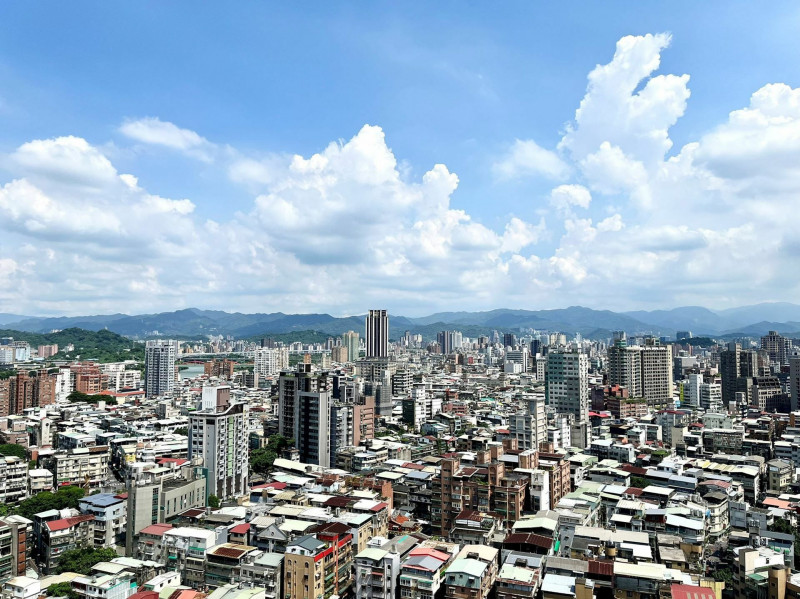 房市買氣降溫，短期內房地合一稅收恐怕很難再創高。（永慶房產集團提供）