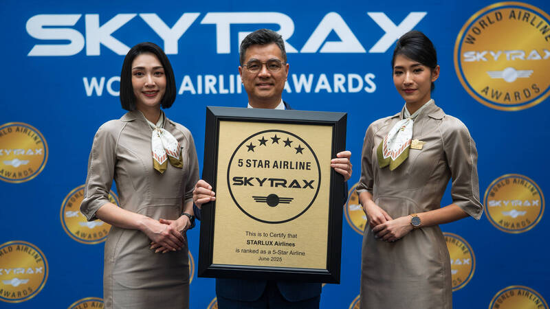 星宇航空飛快躍升的速度更獲頒「五星航空」評級及「全球卓越進步獎」。（圖/星宇航空提供）