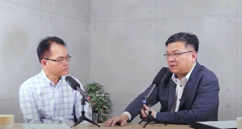 台電董事長曾文生接受專訪，談及台中電廠減煤議題。（取自網路）