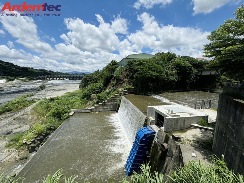 欣銓與台達能源合作小水力發電。（欣銓提供）