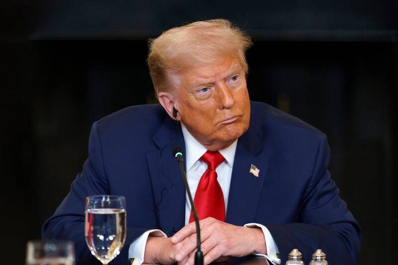 美國總統川普(Donald Trump)以國家安全為由,禁止港企隨瑞國際(Suirui International)收購美國視聽設備供應商Jupiter Systems。(彭博)