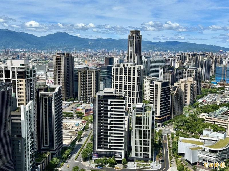 目前房市仍壟罩觀望氣氛。（記者徐義平攝）