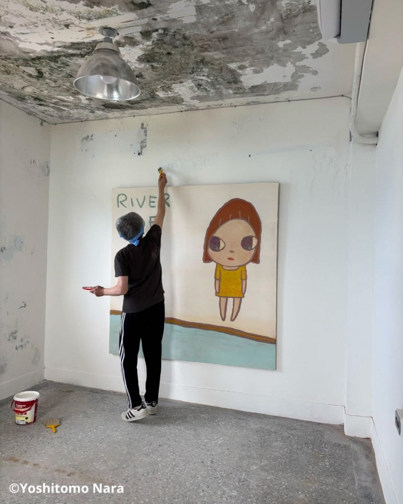 奈良美智親自佈展。（取自台灣電力公司公共藝術粉絲專頁）