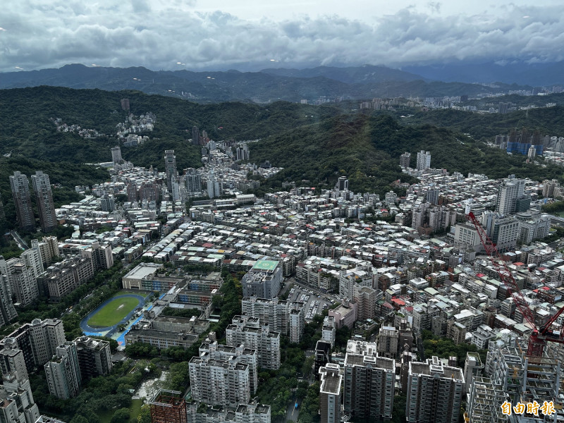 北市今年每3個危老核准案就有1個是微型基地、鳥籠重建案。（記者徐義平攝）