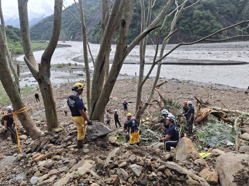 南橫一家五口墜谷案目前共3人失聯，僅尋獲2具遺體。（民眾提供）