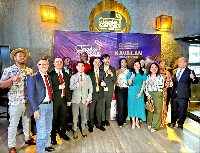 台灣精品噶瑪蘭威士忌，成功拓銷至非洲奈及利亞。（取自臉書）