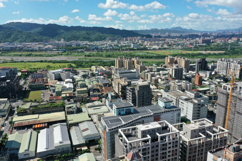 美國關稅政策衝擊，企業大廠紛處份閒置廠房。（信義全球資產提供）