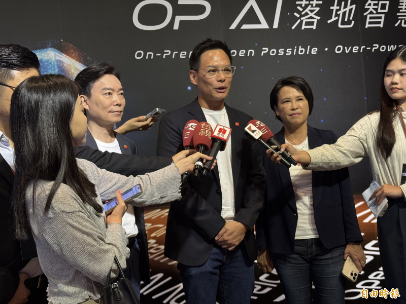 台灣大哥大總經理林之晨9日表示，從消費者使用角度而言，4G、5G沒有優劣之分，台灣大並不急著提升5G滲透率，但也珍惜選擇升級5G的顧客，會協助顧客選出最好方案。（記者蔡昀容攝）