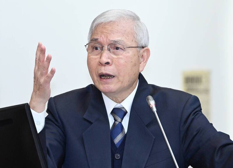 央行利率連6凍。圖為央行總裁楊金龍。