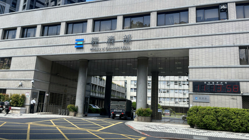 經濟部投審會今天核准7件重大投資案。(資料照,記者廖家寧攝)