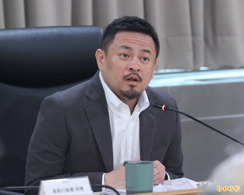 最低工資審議會議今日上午召開,由勞動部長洪申翰主持(記者方賓照攝)